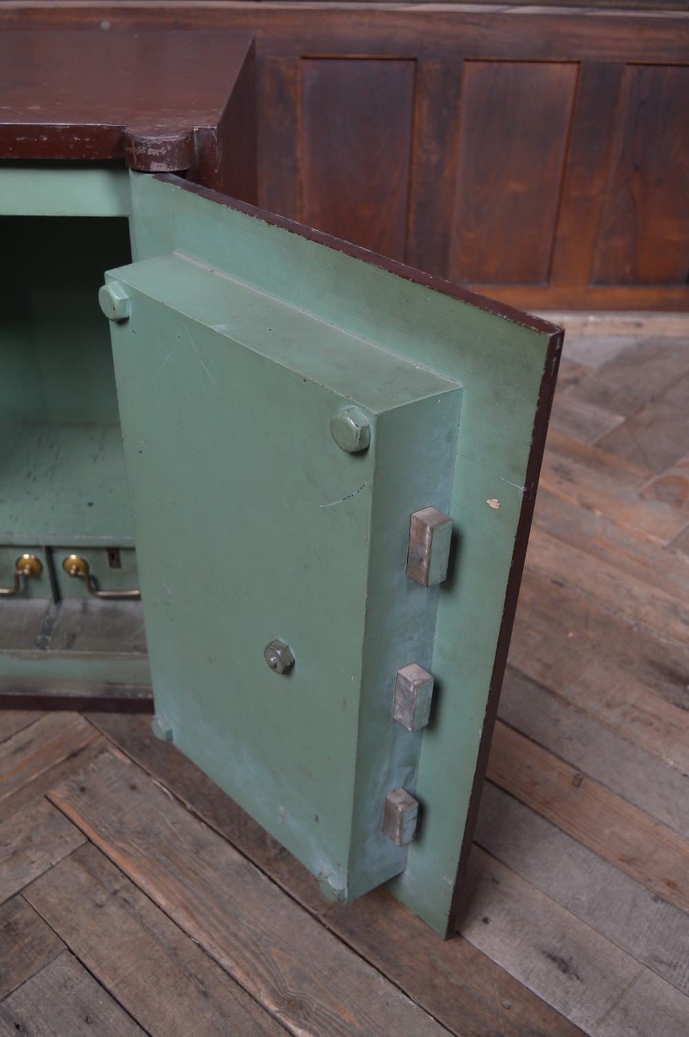 Victorian Thomas Skidmore  Safe View XI