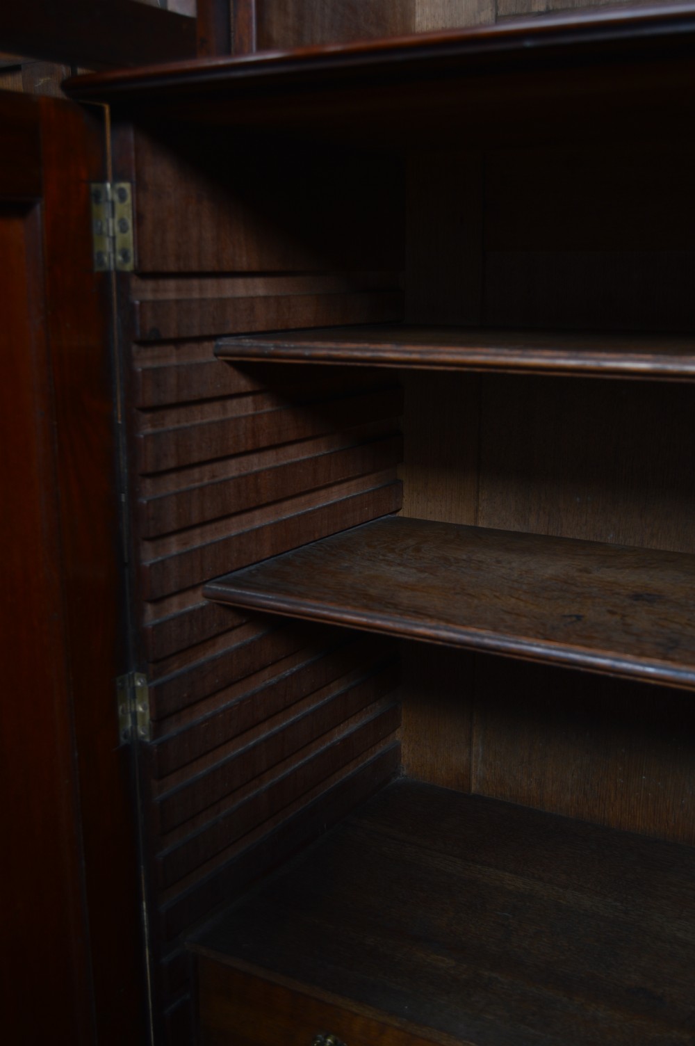 Georgian Mahogany Bookcase View X