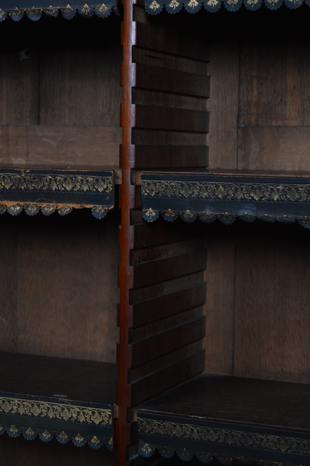 Georgian Mahogany Bookcase View XIII