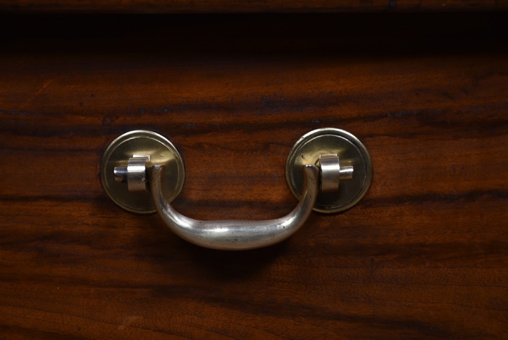 Camphor Wood Blanket Box View X