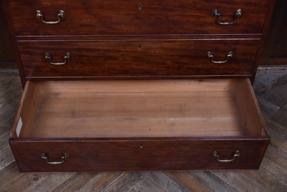 Georgian Mahogany Chest of Drawers View IV