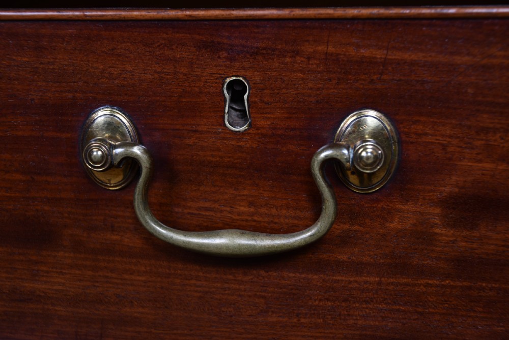 Georgian Mahogany Chest of Drawers View VI