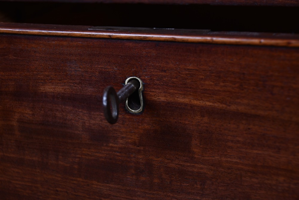 Georgian Mahogany Chest of Drawers View VII