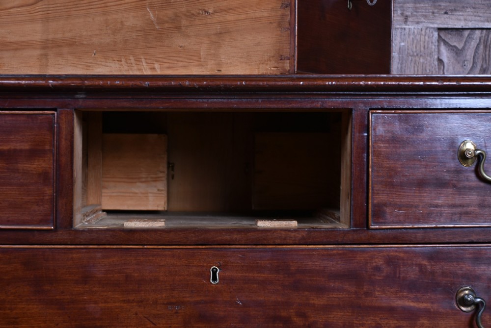 Georgian Mahogany Chest of Drawers View IX