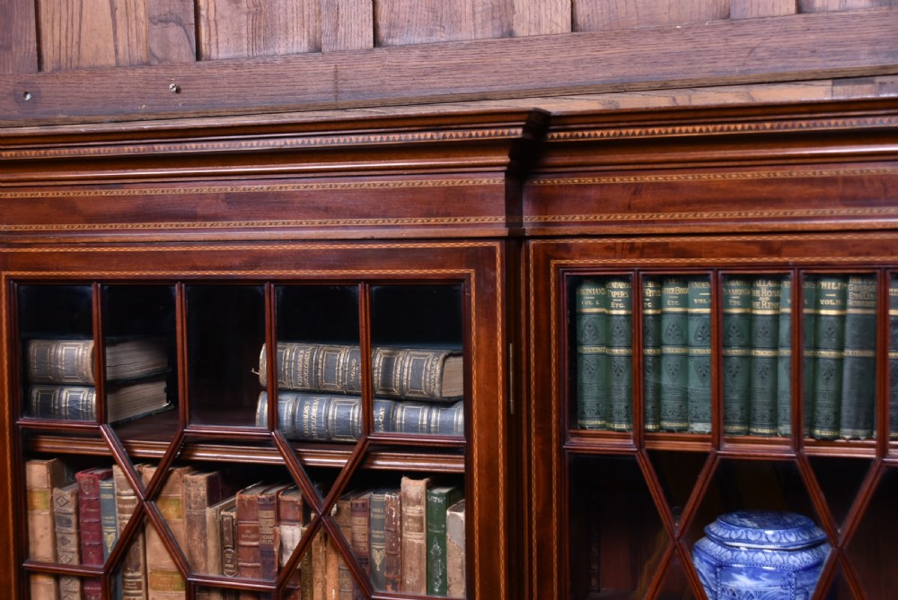 Edwardian Mahogany Breakfront Bookcase View III
