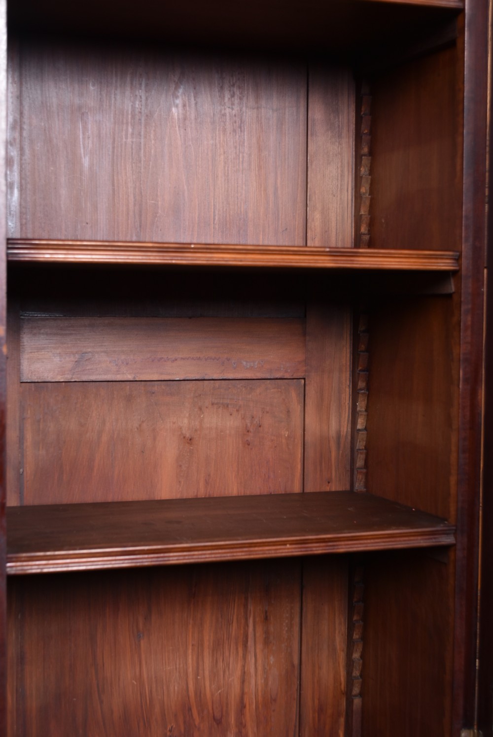 Edwardian Mahogany Breakfront Bookcase View XIX