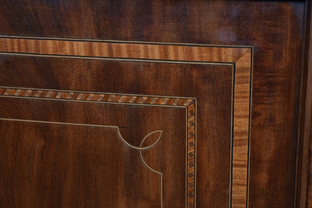 Edwardian Mahogany Breakfront Bookcase View XXVIII