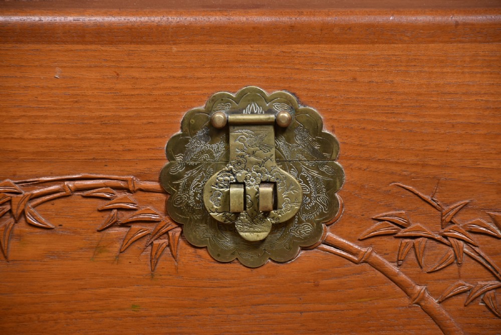 Chinese Camphor Wood Blanket Box  View VIII
