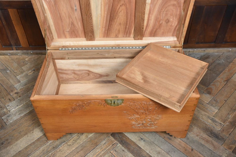 Chinese Camphor Wood Blanket Box  View XIII