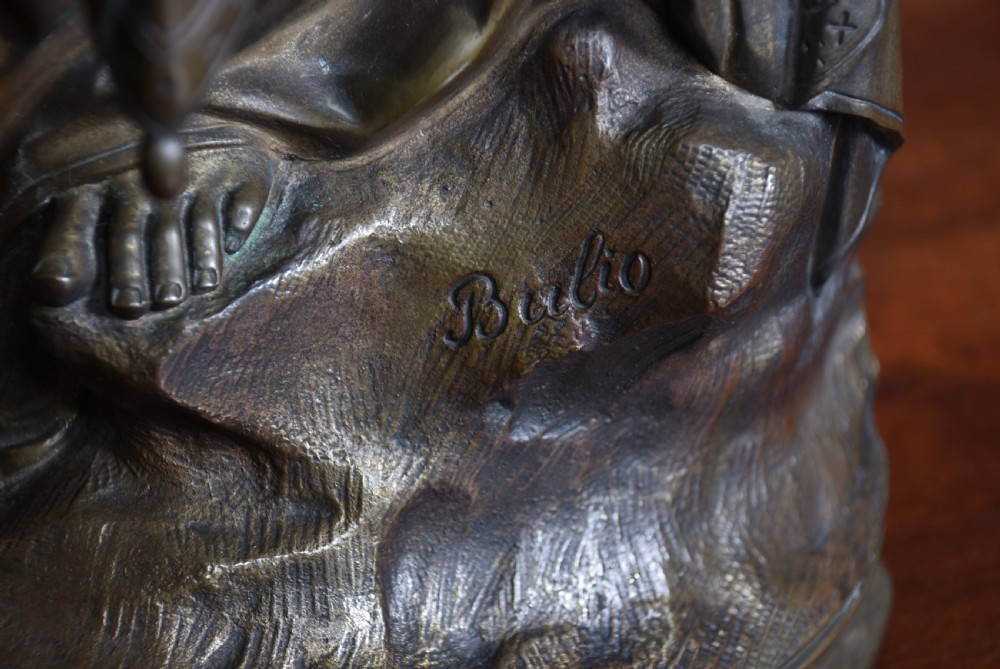 Bulio Bronze Mother and Child View X