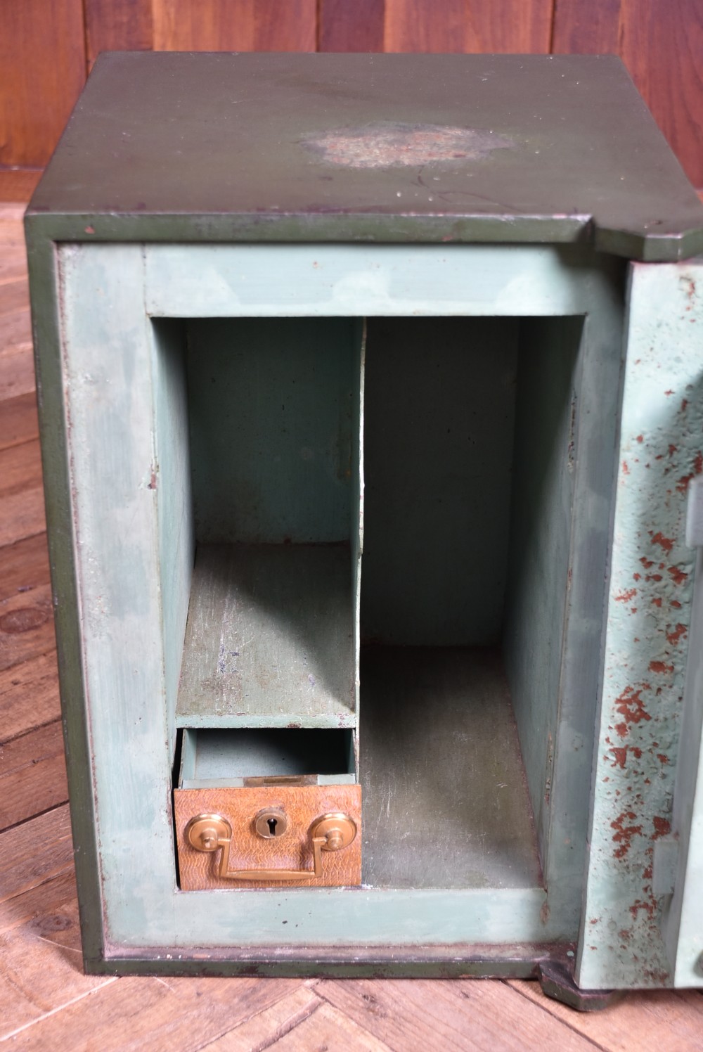 Edwardian Price & Co Fireproof Safe View VIII