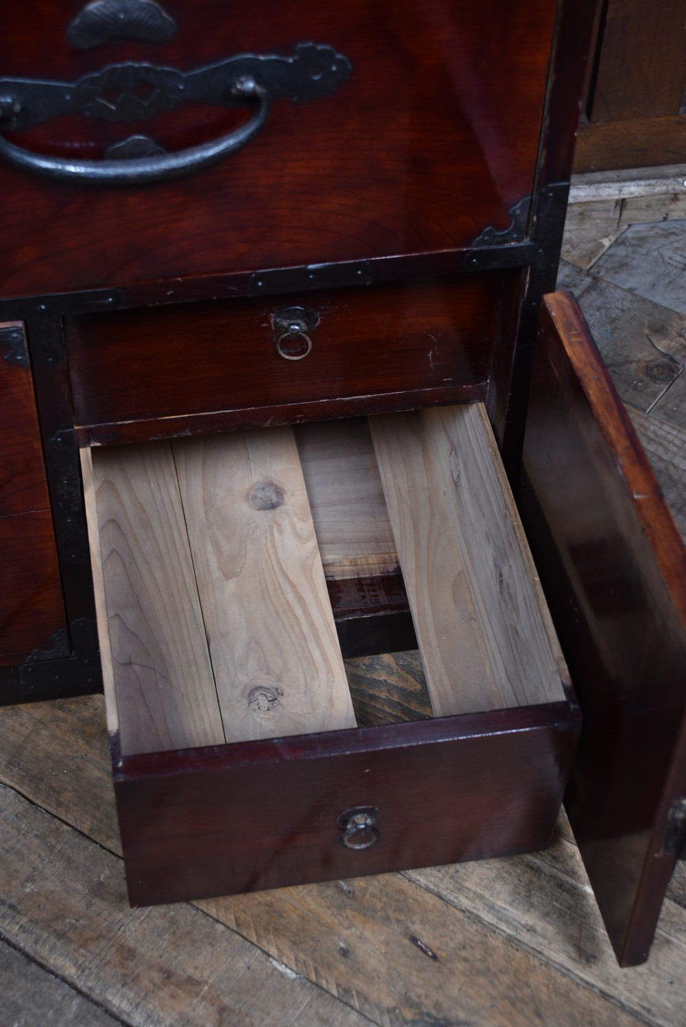 Japanese Lacquered Tansu Chest View XI