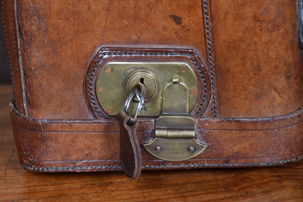 Scottish Leather Leg of Mutton Gun Case View III