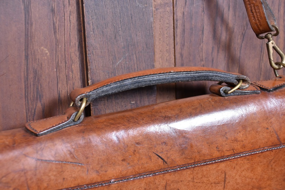 Scottish Leather Leg of Mutton Gun Case View V