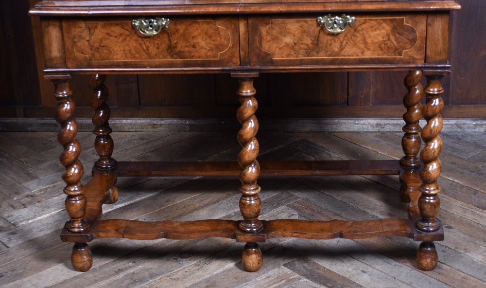 William and Mary Walnut Cabinet on Stand View XIII