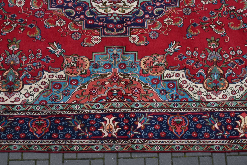 Hand Made Woollen Iranian Rug View III