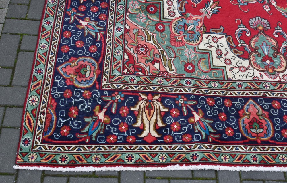 Hand Made Woollen Iranian Rug View IX