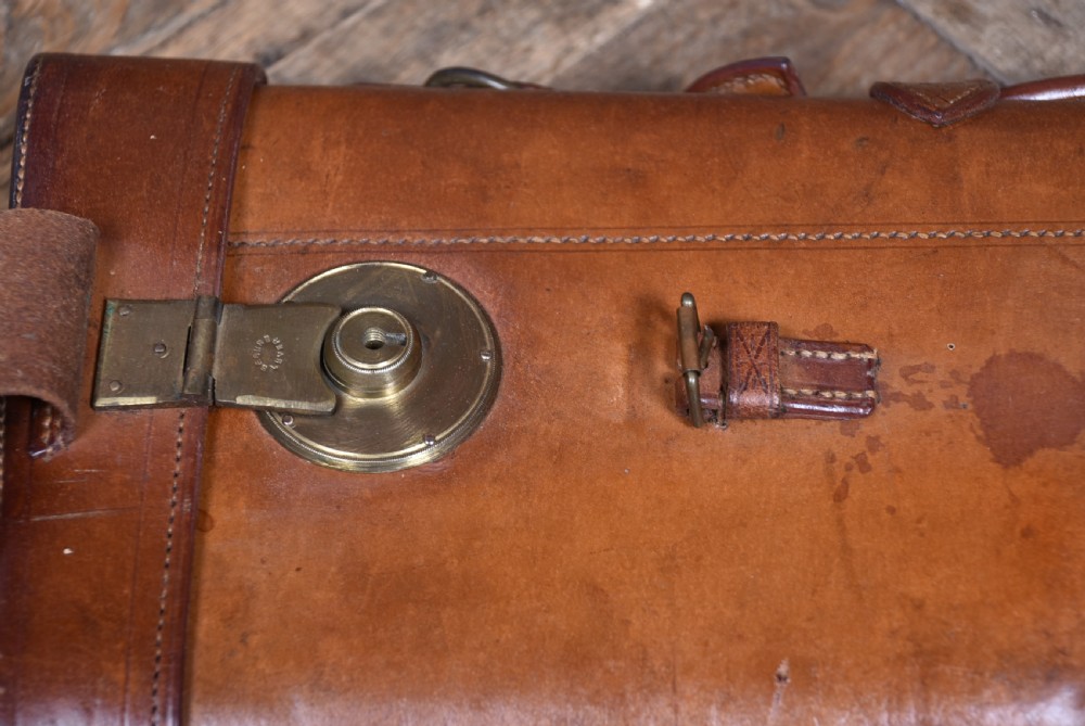 Leg-of-Mutton Leather Gun Case View VI