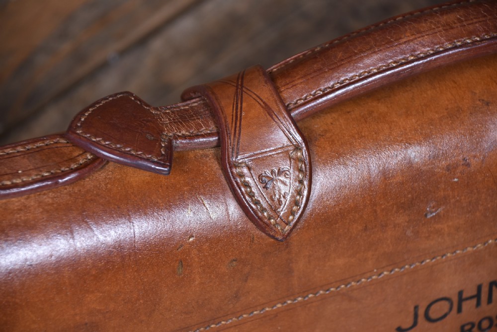 Leg-of-Mutton Leather Gun Case View XI