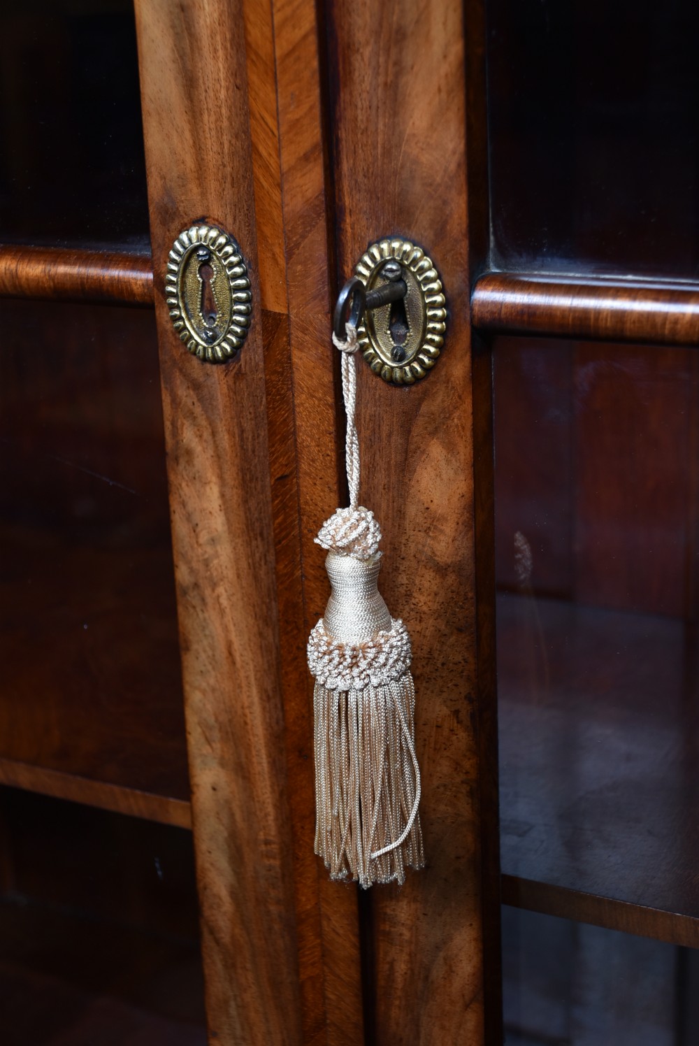 19th-Century French Flame Mahogany Bookcase View IV