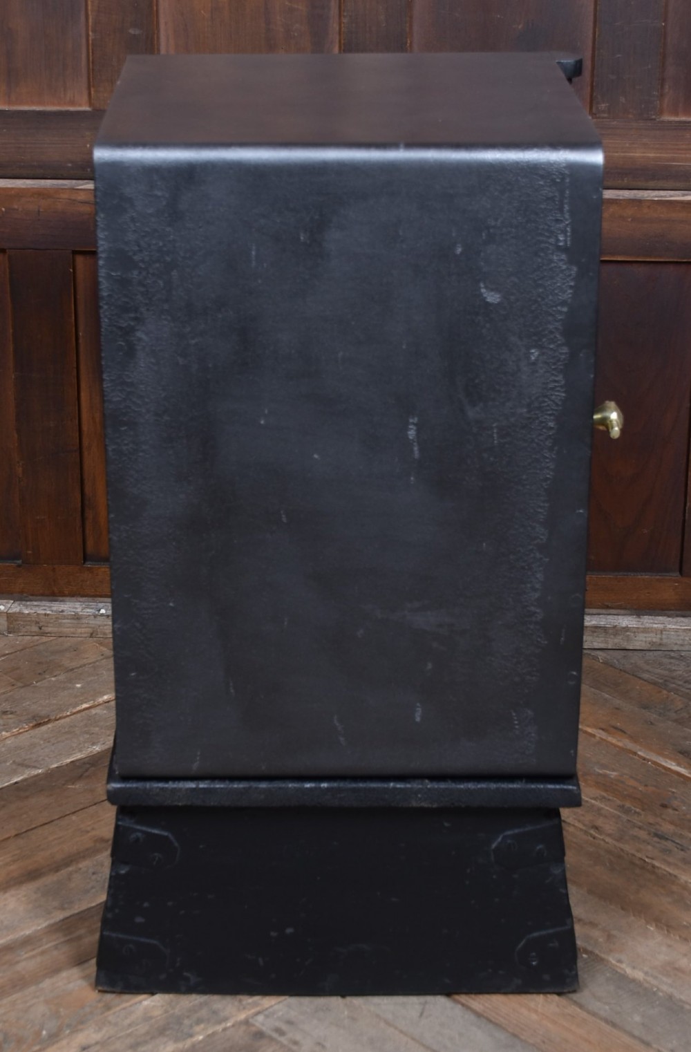 Samuel Withers & Co. Safe View V