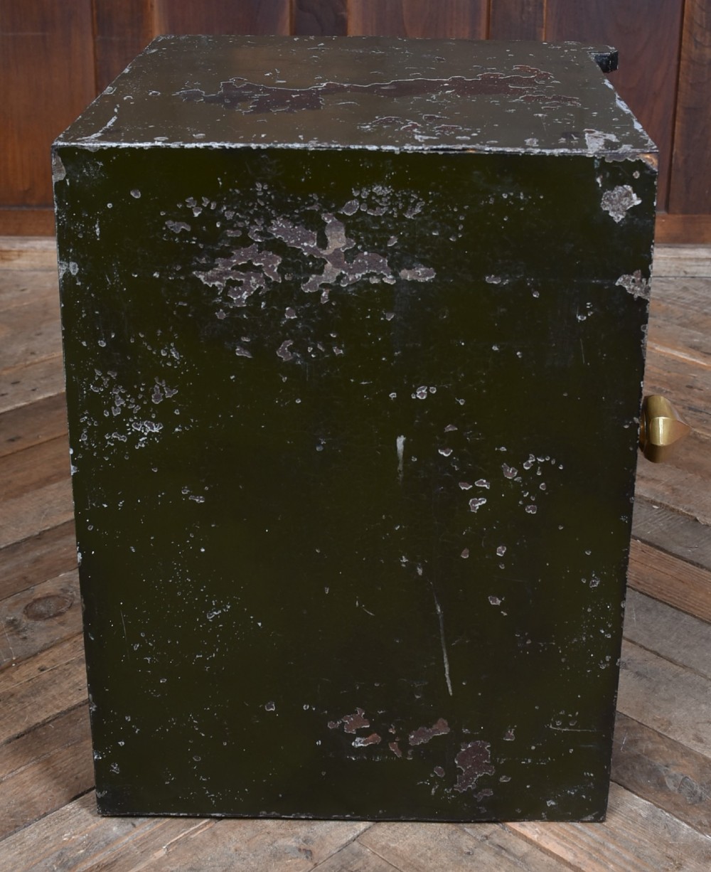 Edwardian Safe View IX