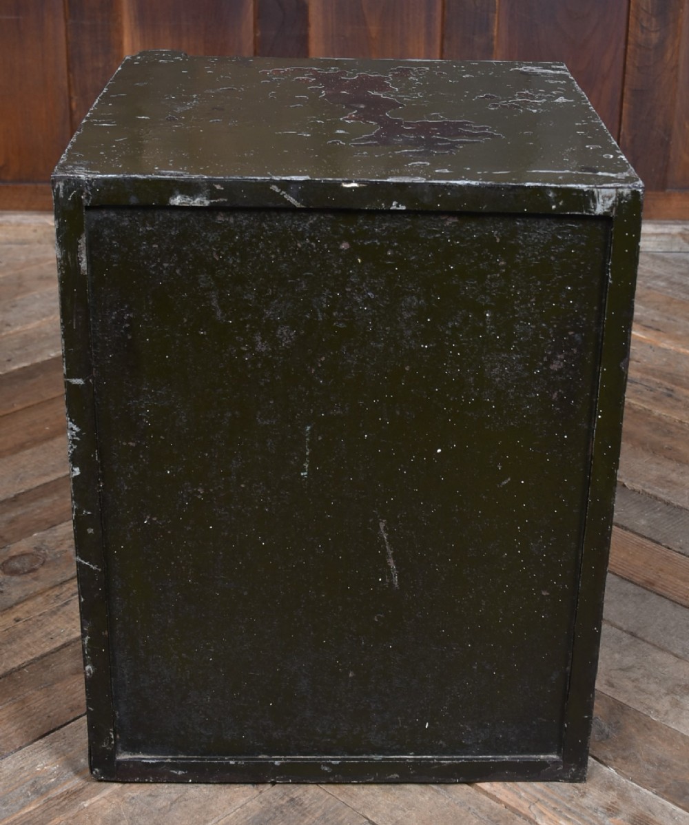 Edwardian Safe View X