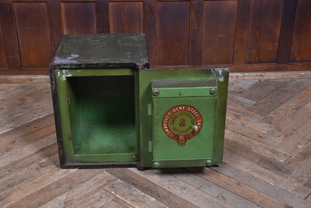 Samuel Withers & Co. Ltd Safe View V
