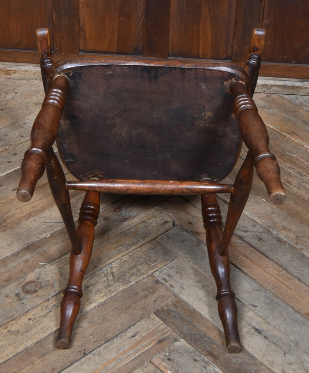 19th‑Century Oak & Elm Windsor Armchair View IX