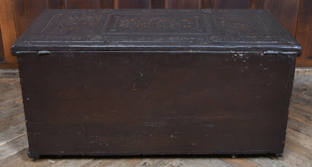 Victorian Pine Kist / Blanket Box View IX