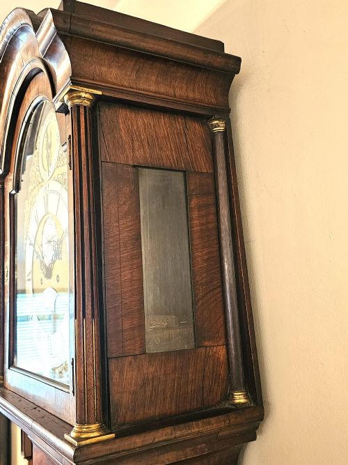 A FINE GEORGIAN BURR WALNUT LONGCASE GRANDFATHER CLOCK C1760 - ADDITIONAL PHOTO 6