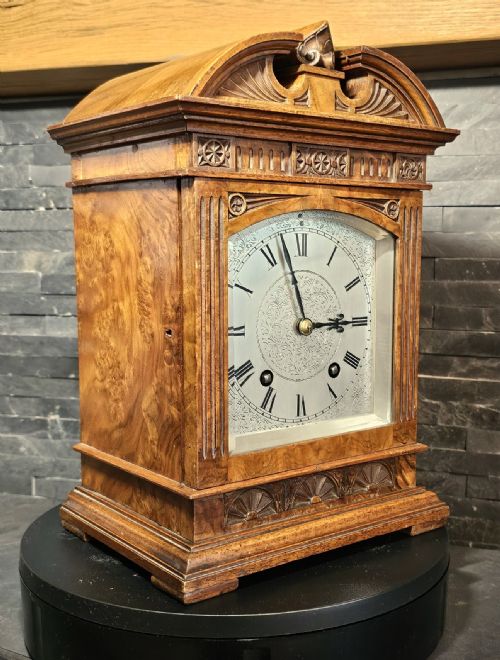 A DIMINUTIVE BURR WALNUT BRACKET CLOCK BY LENZKIRCH C1895 - ADDITIONAL PHOTO 6