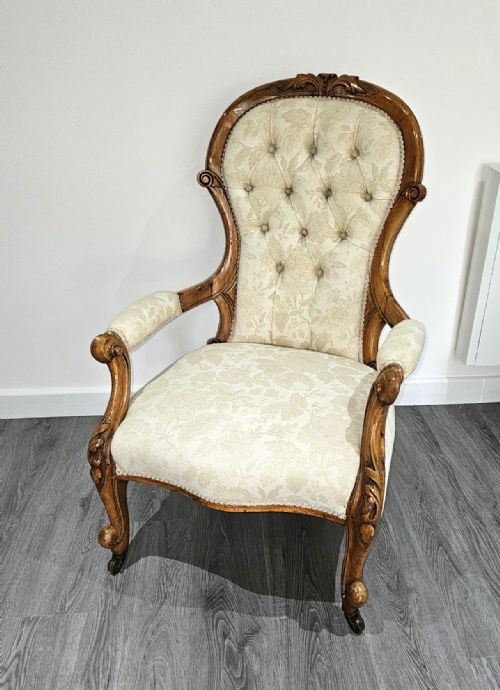 A LOVELY VICTORIAN WALNUT OPEN ARM CHAIR C1880 - ADDITIONAL PHOTO 1