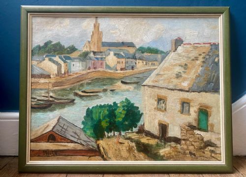 fig 1. A Post-Impressionist oil painting depicting a harbour town with white houses, green trees, boats on water, and a tall church spire in the background.