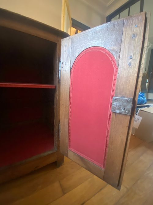 18TH CENTURY FRENCH PROVINCIAL OAK SACRISTY CABINET LOW BUFFET FOR KITCHEN HALLWAY OR LIVING DINING ROOM - ADDITIONAL PHOTO 8