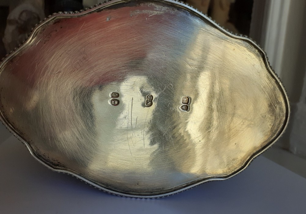 Antique Victorian sterling silver tea caddy, by Joseph Angell II the Younger, 1866 View IX