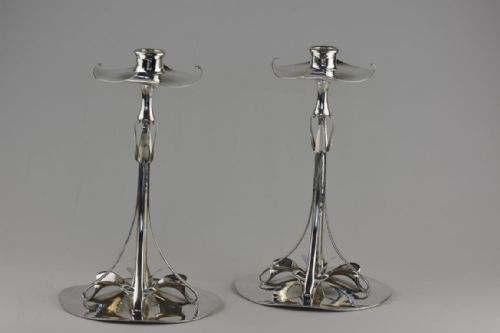 rare pair of art nouveau silver lily candlesticks by william comyns - CATEGORY: ANTIQUE LIGHTING - DATED 1900