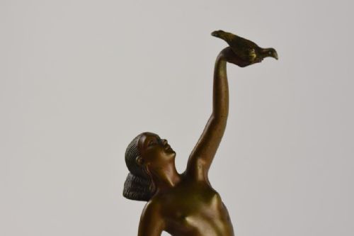 MESSENGER OF LOVE ICONIC ART DECO BRONZE FIGURE BY PIERRE LE FAGUAYS - ADDITIONAL PHOTO 5