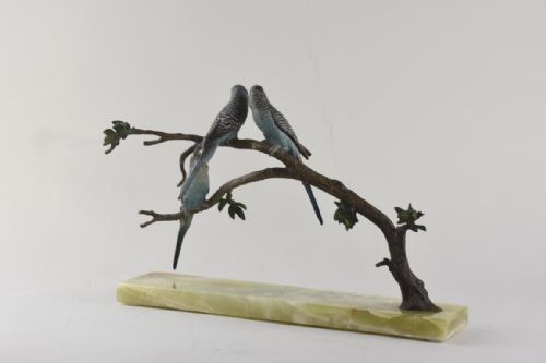 AN AUSTRIAN COLD PAINTED BRONZE GROUP OF 3 BLUE BUDGERIGARS PERCHED ON BRANCHES - ADDITIONAL PHOTO 3