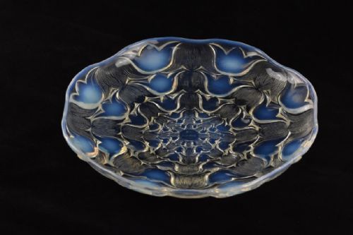 rene lalique campanules plate - CATEGORY: ANTIQUE GLASS - DATED 1930