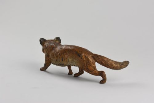 A COLD PAINTED VIENNA BRONZE FIGURE OF A STALKING FOX - ADDITIONAL PHOTO 2
