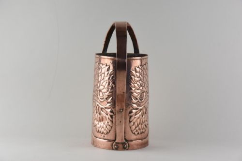 AN ENGLISH ARTS AND CRAFTS COPPER WATER CARRIER - ADDITIONAL PHOTO 2