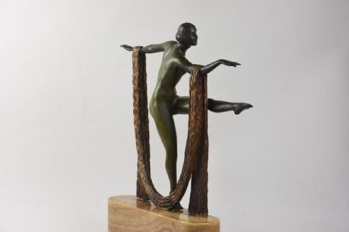 LARGE ART DECO BRONZE FIGURE OF A STANDING FEMALE NUDE DANCER - ADDITIONAL PHOTO 3