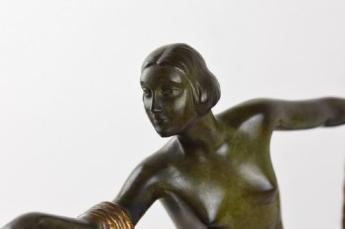 LARGE ART DECO BRONZE FIGURE OF A STANDING FEMALE NUDE DANCER - ADDITIONAL PHOTO 7