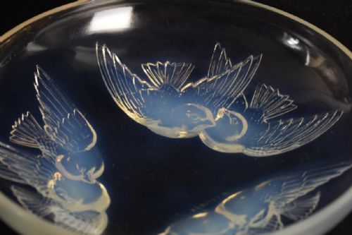 RENE LALIQUE NONNETTES SHALLOW BOWL - ADDITIONAL PHOTO 2