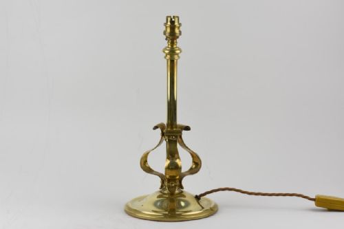 ARTS AND CRAFTS TABLE LAMP IN THE STYLE OF THE BIRMINGHAM GUILD OF HANDICRAFTS - ADDITIONAL PHOTO 1