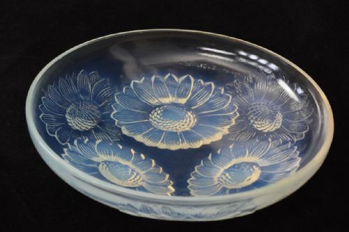 rene lalique vernon shallow bowl - CATEGORY: ANTIQUE GLASS - DATED 1930