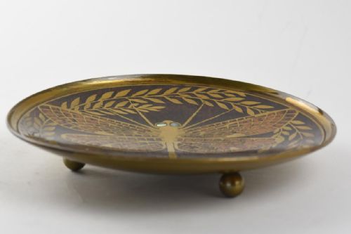 ART NOUVEAU DRAGONFLY SHALLOW DISH DECORATED WITH BRASS INLAY AND MOTHER OF PEARL BY ERHARD AND SOHNE - ADDITIONAL PHOTO 1