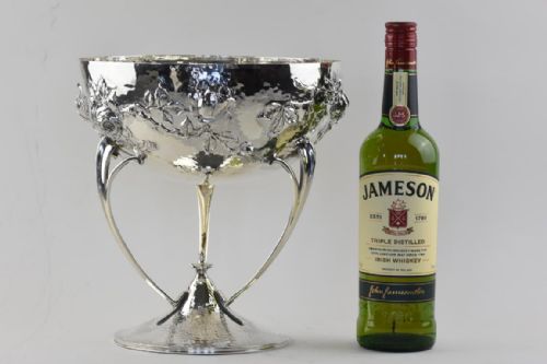 A LARGE SCOTTISH ARTS AND CRAFTS SILVER TAZZA - ADDITIONAL PHOTO 1