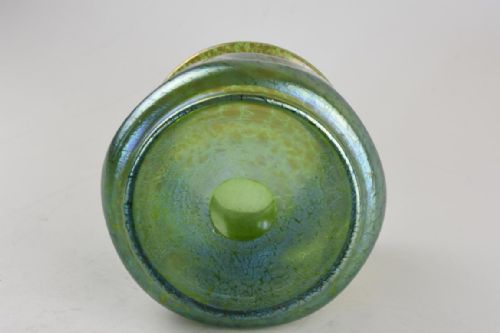 ART NOUVEAU LOETZ IRIDESCENT GLASS VASE IN THE PAPILLON DCOR - ADDITIONAL PHOTO 3